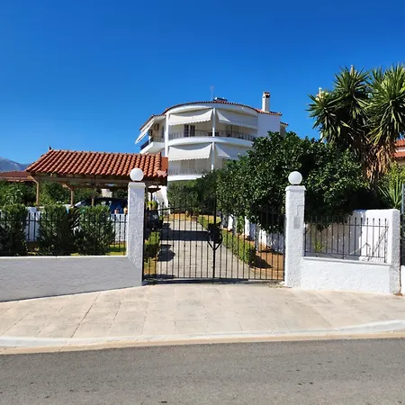 Garden House * Amarynthos