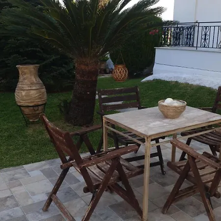 Dom wakacyjny Garden House Amarynthos